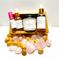 Booth-L-_0005_47-intuitive-crystals.jpg